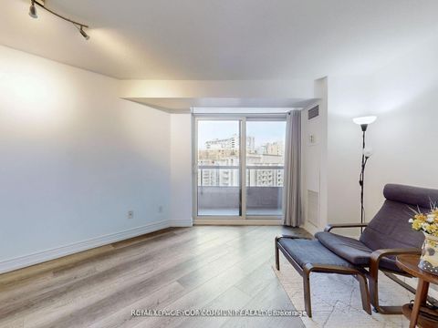 Photo 10 at 929 - 15 Northtown Way, Willowdale East, Toronto