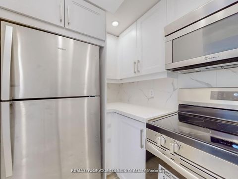 Photo 18 at 929 - 15 Northtown Way, Willowdale East, Toronto