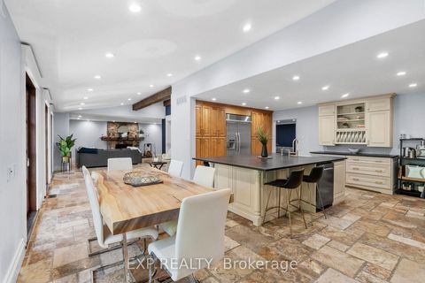 Photo 4 at 816 Norwick Road, Wyndham, Newmarket