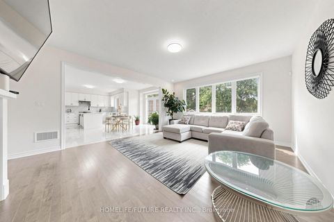 Photo 6 at 253 Danny Wheeler Boulevard, Keswick North, Georgina