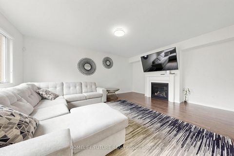 Photo 7 at 253 Danny Wheeler Boulevard, Keswick North, Georgina