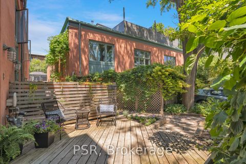 Photo 39 at 8 - 20 Brockton Avenue, Little Portugal, Toronto
