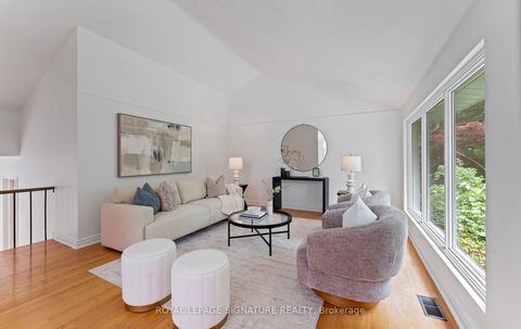 Photo 2 at 279 Birkdale Road, Bendale, Toronto