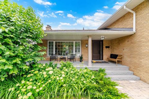Photo 4 at 12 Thicket Road, Markland Wood, Toronto