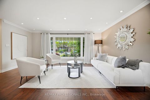 Photo 9 at 12 Thicket Road, Markland Wood, Toronto