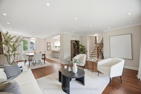 Photo 10 at 12 Thicket Road, Markland Wood, Toronto