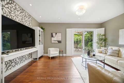 Photo 19 at 12 Thicket Road, Markland Wood, Toronto