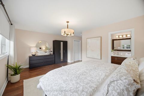 Photo 26 at 12 Thicket Road, Markland Wood, Toronto