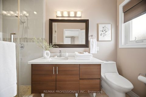 Photo 27 at 12 Thicket Road, Markland Wood, Toronto