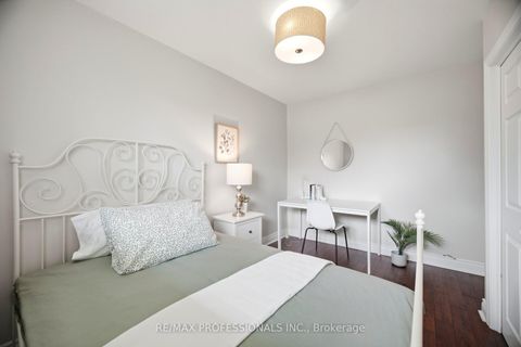 Photo 32 at 12 Thicket Road, Markland Wood, Toronto