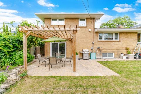 Photo 41 at 12 Thicket Road, Markland Wood, Toronto