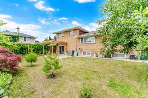 Photo 43 at 12 Thicket Road, Markland Wood, Toronto