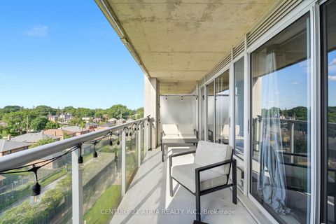 Photo 18 at 502 - 1040 The Queensway Avenue N, City Centre West, Toronto