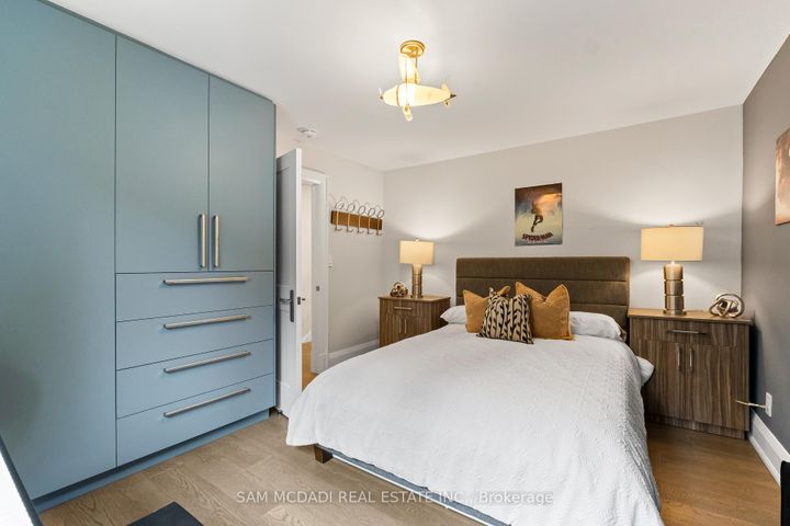 Photo 27 at 1481 Bunsden Avenue, Sheridan, Mississauga