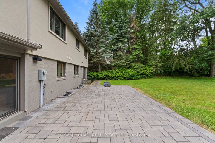 Photo 38 at 1481 Bunsden Avenue, Sheridan, Mississauga