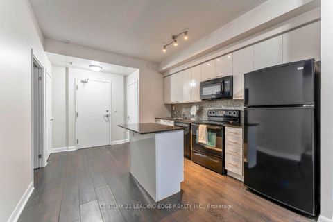 Photo 2 at 517 - 15 Bruyeres Mews, Niagara, Toronto