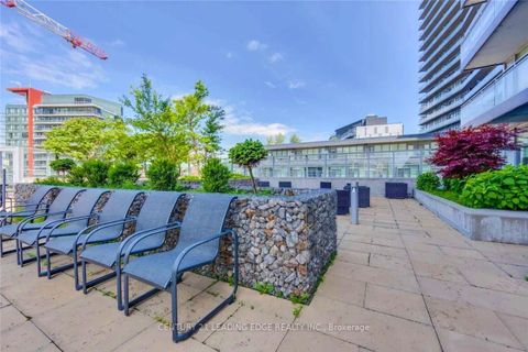 Photo 20 at 517 - 15 Bruyeres Mews, Niagara, Toronto