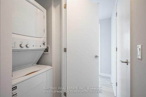 Photo 14 at 1202 - 2221 Yonge Street, Mount Pleasant West, Toronto