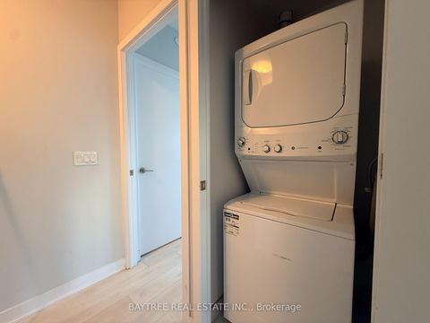 Photo 27 at 1202 - 2221 Yonge Street, Mount Pleasant West, Toronto