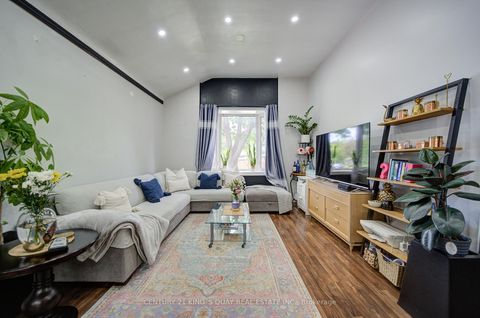 Photo 6 at 18 Benhur Crescent, Woburn, Toronto