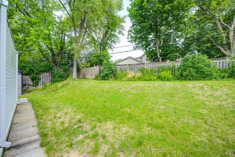 Photo 27 at 18 Benhur Crescent, Woburn, Toronto