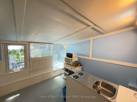Photo 15 at 134 Clearbrooke Circle, Kipling, Toronto