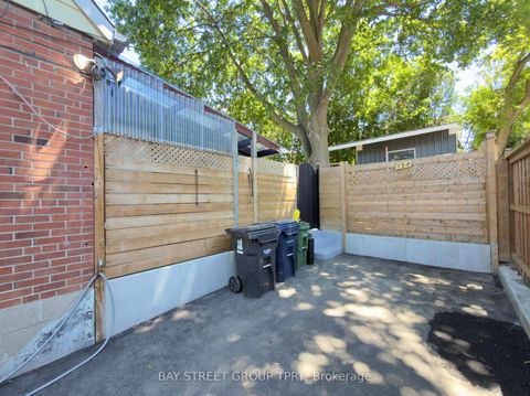 Photo 31 at 134 Clearbrooke Circle, Kipling, Toronto