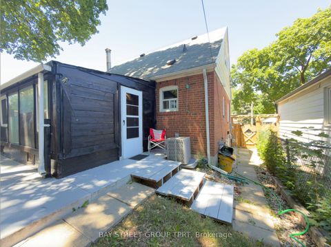Photo 37 at 134 Clearbrooke Circle, Kipling, Toronto