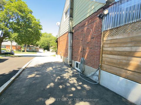 Photo 39 at 134 Clearbrooke Circle, Kipling, Toronto
