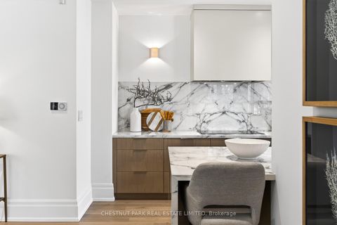 Photo 14 at 202 - 77 Clarendon Avenue, Casa Loma, Toronto