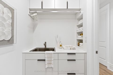 Photo 26 at 202 - 77 Clarendon Avenue, Casa Loma, Toronto