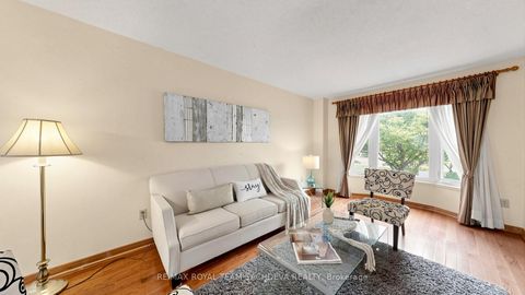 Photo 4 at 29 Muirbank Boulevard, Highland Creek, Toronto