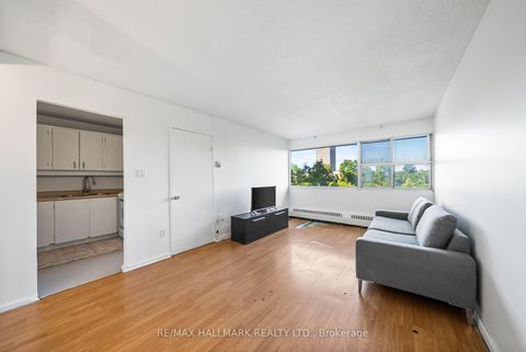 Photo 3 at 304 - 725 Don Mills Road, Flemingdon Park, Toronto
