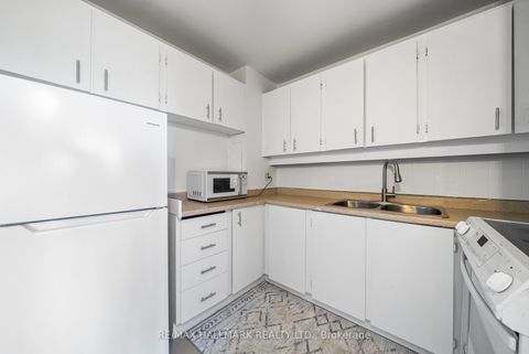 Photo 10 at 304 - 725 Don Mills Road, Flemingdon Park, Toronto
