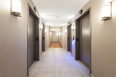 Photo 2 at 2309 - 8 Hillcrest Avenue, Willowdale East, Toronto