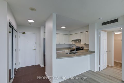 Photo 8 at 2309 - 8 Hillcrest Avenue, Willowdale East, Toronto