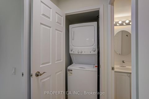 Photo 19 at 2309 - 8 Hillcrest Avenue, Willowdale East, Toronto