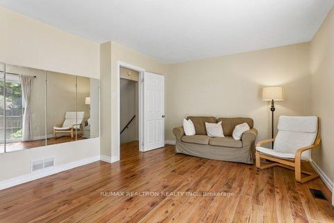Photo 1 at 27 Elfindale Crescent, Henry Farm, Toronto