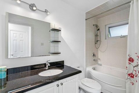 Photo 9 at 27 Elfindale Crescent, Henry Farm, Toronto