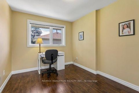 Photo 12 at 27 Elfindale Crescent, Henry Farm, Toronto
