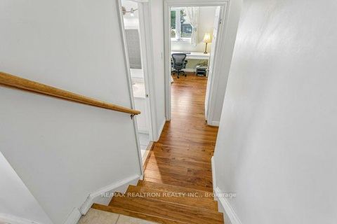 Photo 27 at 27 Elfindale Crescent, Henry Farm, Toronto