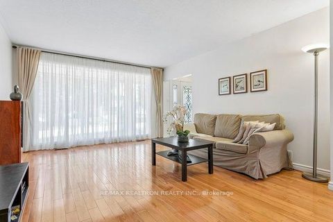 Photo 45 at 27 Elfindale Crescent, Henry Farm, Toronto