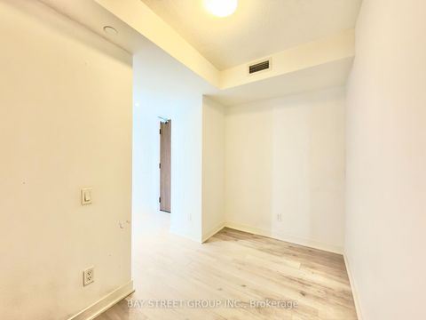 Photo 8 at 2007 - 80 Queens Wharf Road, Waterfront Communities C1, Toronto