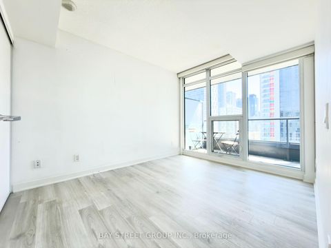 Photo 17 at 2007 - 80 Queens Wharf Road, Waterfront Communities C1, Toronto