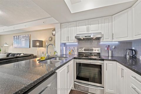 Photo 9 at 2048 - 75 George Appleton Way, CFB, Toronto