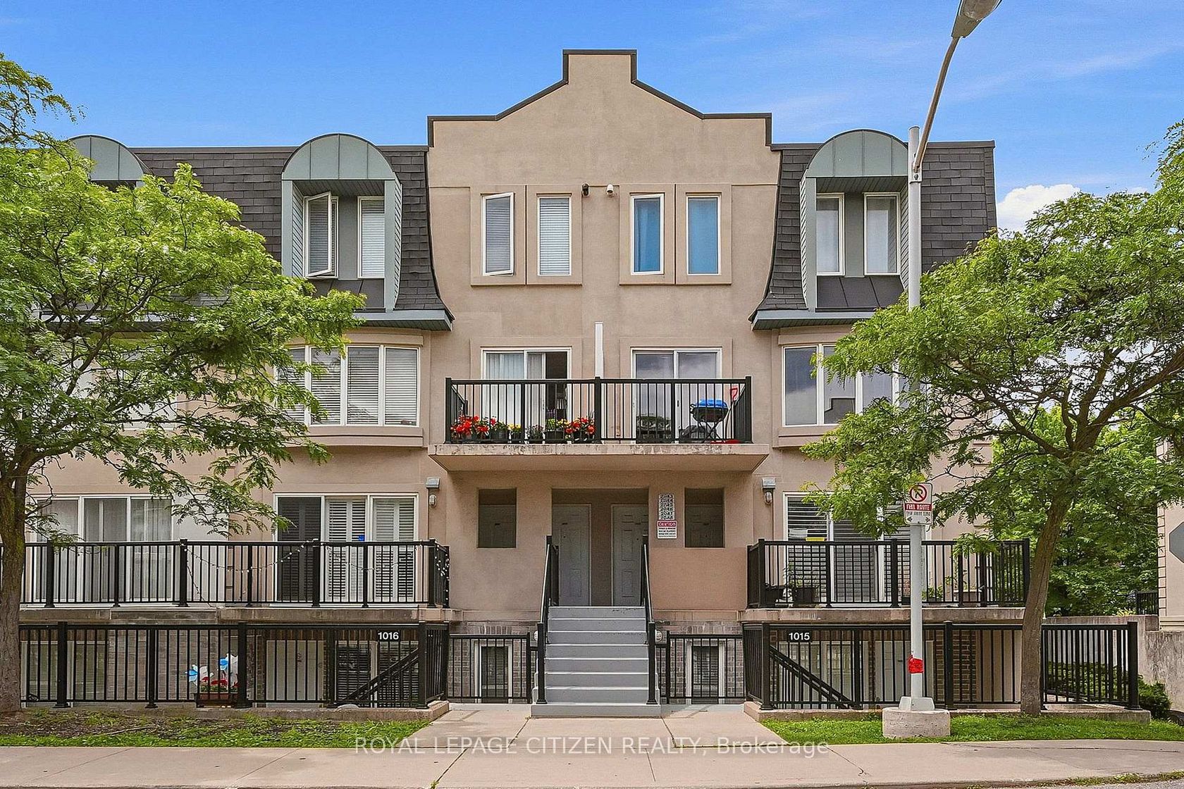2048 - 75 George Appleton Way, CFB, Toronto 