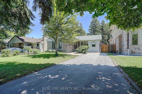 Photo 0 at 37 Lauralynn Crescent, Malvern West, Toronto