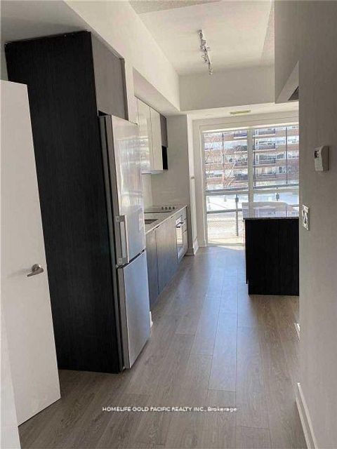 Photo 6 at 209 - 99 The Donway Road W, Don Mills, Toronto