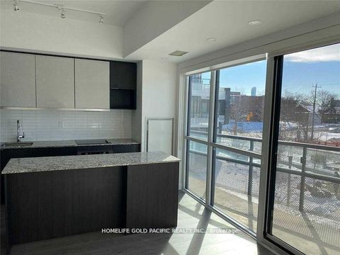 Photo 10 at 209 - 99 The Donway Road W, Don Mills, Toronto