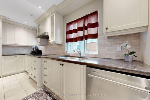 Photo 3 at 14 Heslop Drive, Alderwood, Toronto